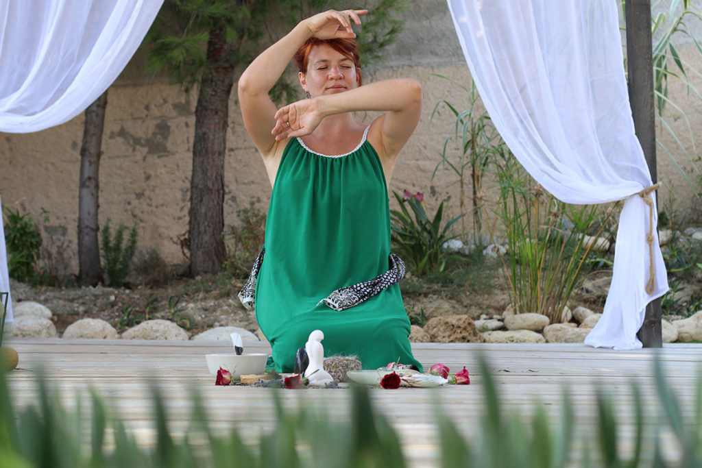 Caroline Druon Yoga thérapeutique Méditation Sausset Carry